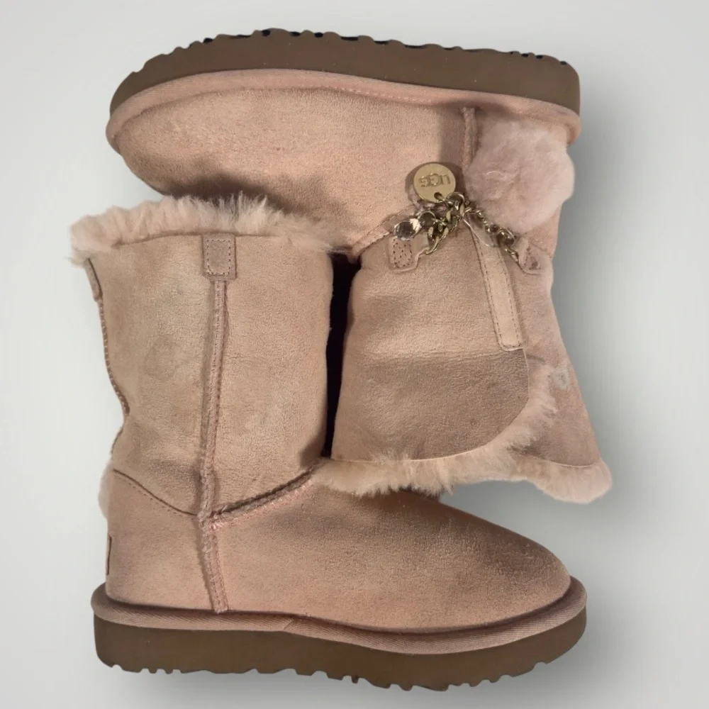 UGG gently used